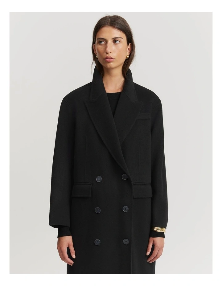 Double-breasted Soft Coat in Black image 3
