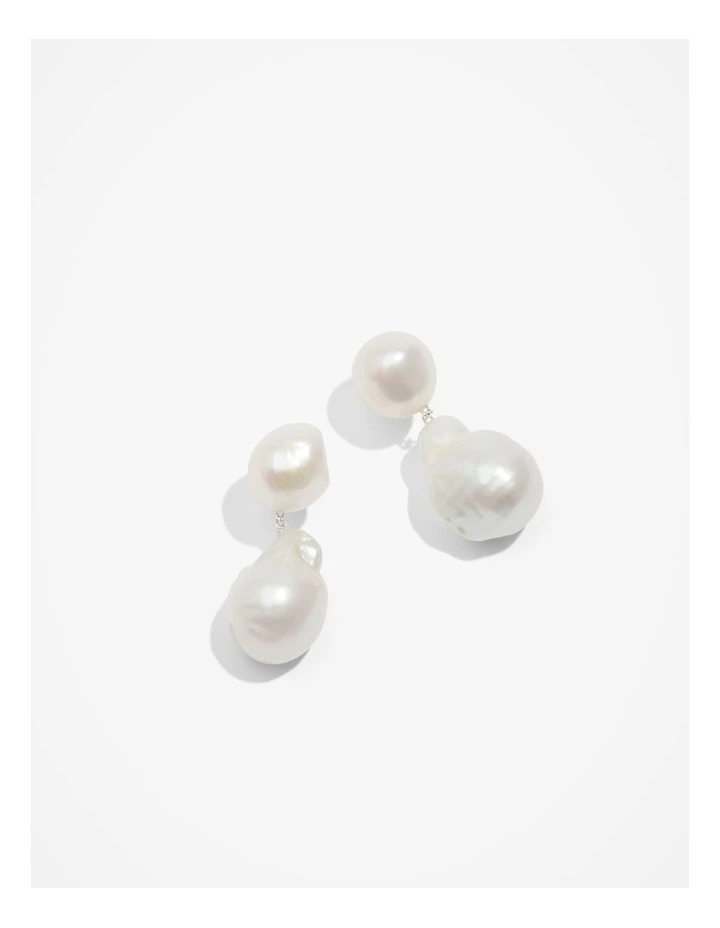 Freshwater Drop Earring in Silver image 3
