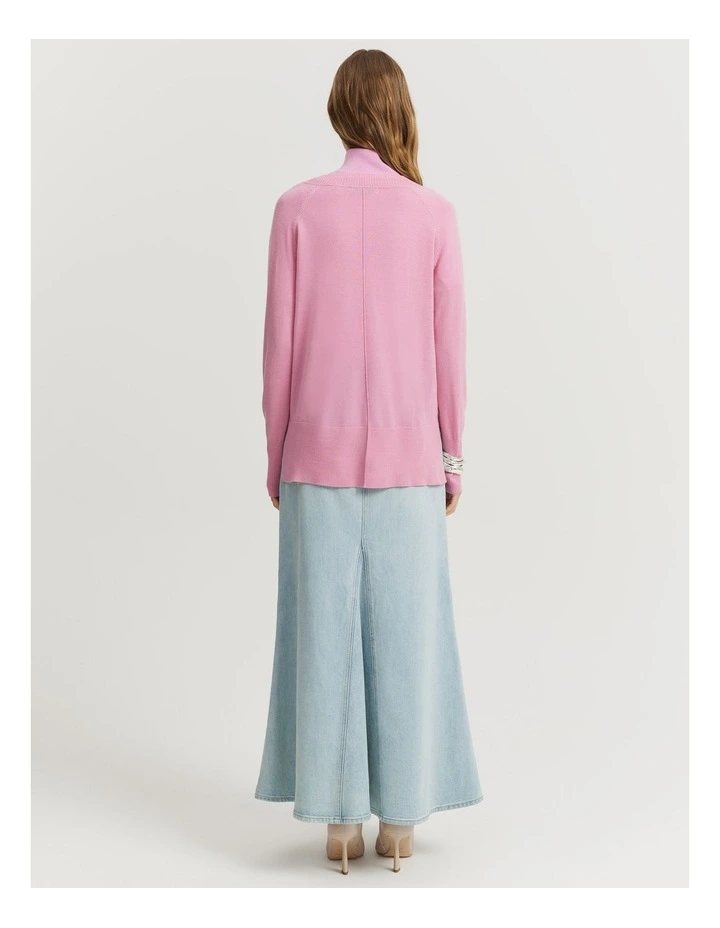 Australian Merino Wool V-Neck Knit in Rosetta image 4