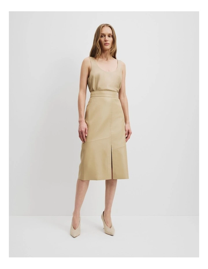 Woven Scoop Tank in Wheat image 5