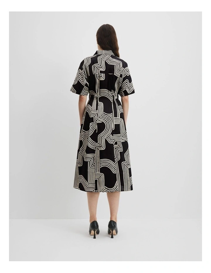 Organically Grown Linen Print Cinched Shirt Dress in Black Organic Geo image 3