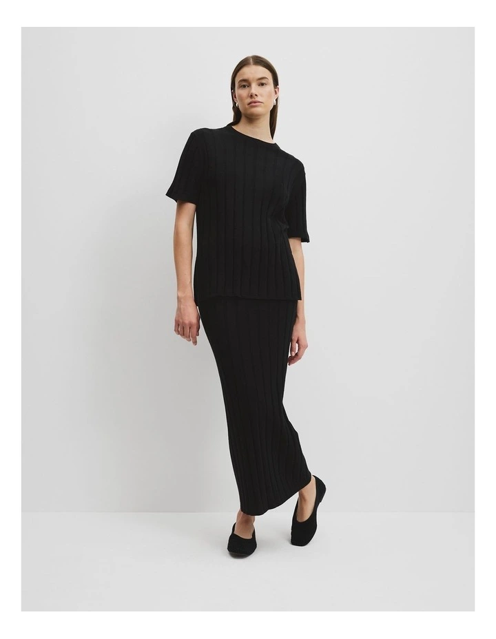 Organically Grown Cotton Linen Short Sleeve Knit T-Shirt in Black image 1