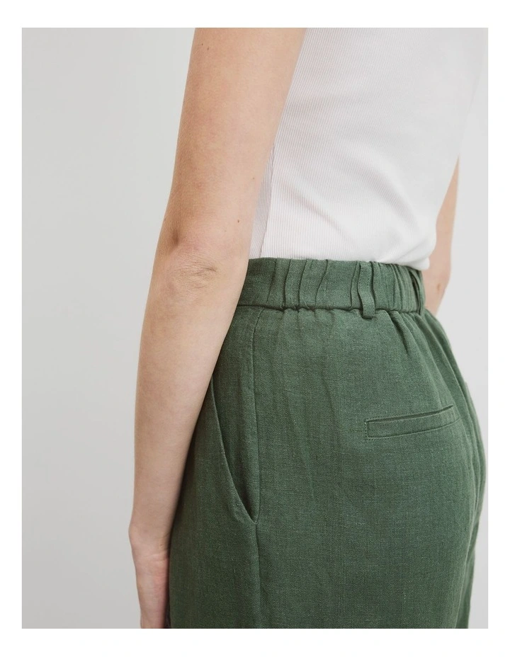 Organically Grown Linen Tuck Front Pant in Pine image 3