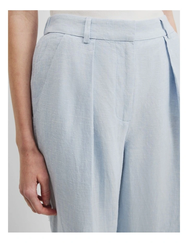 Organically Grown Linen Tuck Front Pant in Chambray Blue image 3