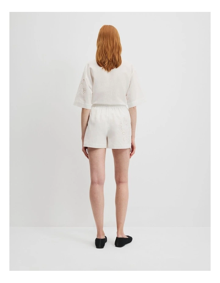 Broderie Short in White image 4