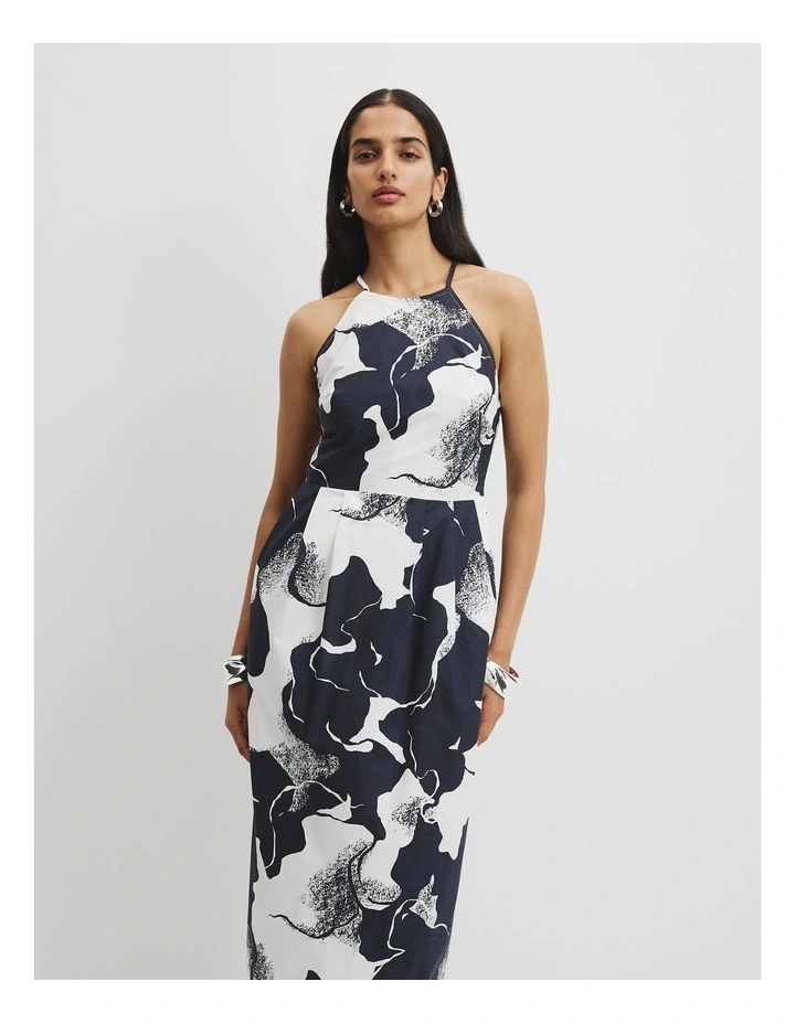 Organically Grown Cotton Print Apron Detail Midi Dress in Navy Textured Geo image 2