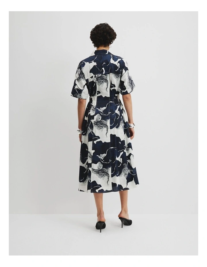 Print Cinched Shirt Dress in Navy Textured Geo image 4