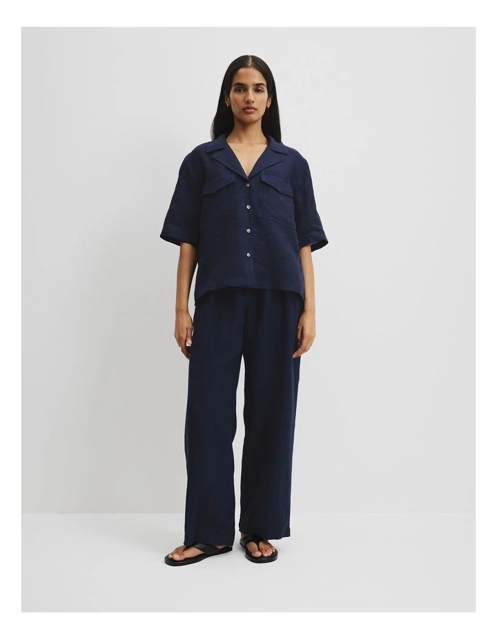 Organically Grown Linen Pocket Detail Shirt in Navy image 3