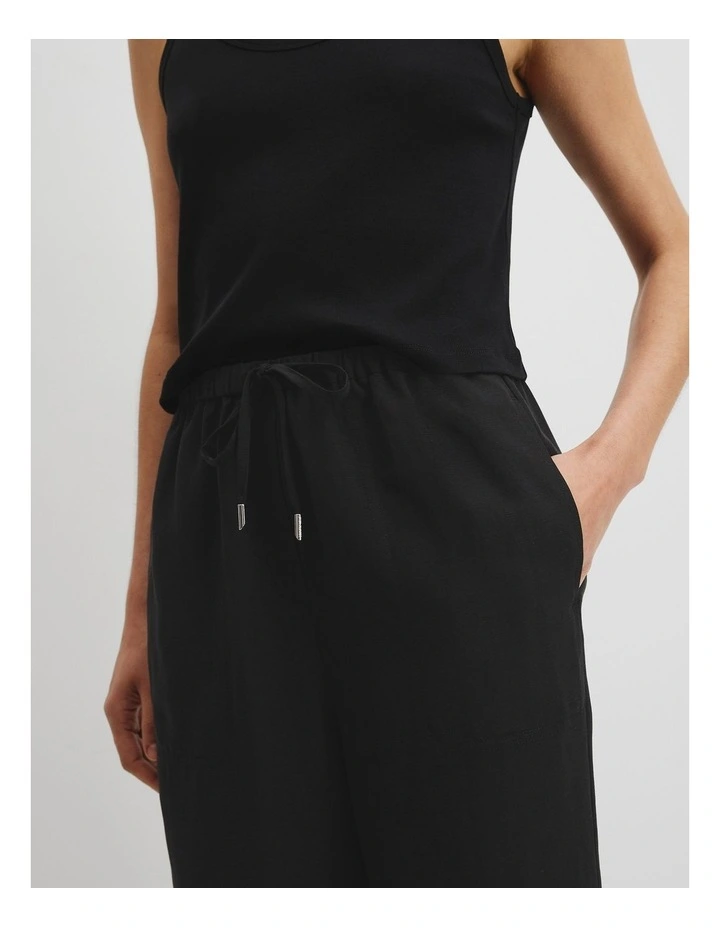 Relaxed Pull-on Pant in Black image 3