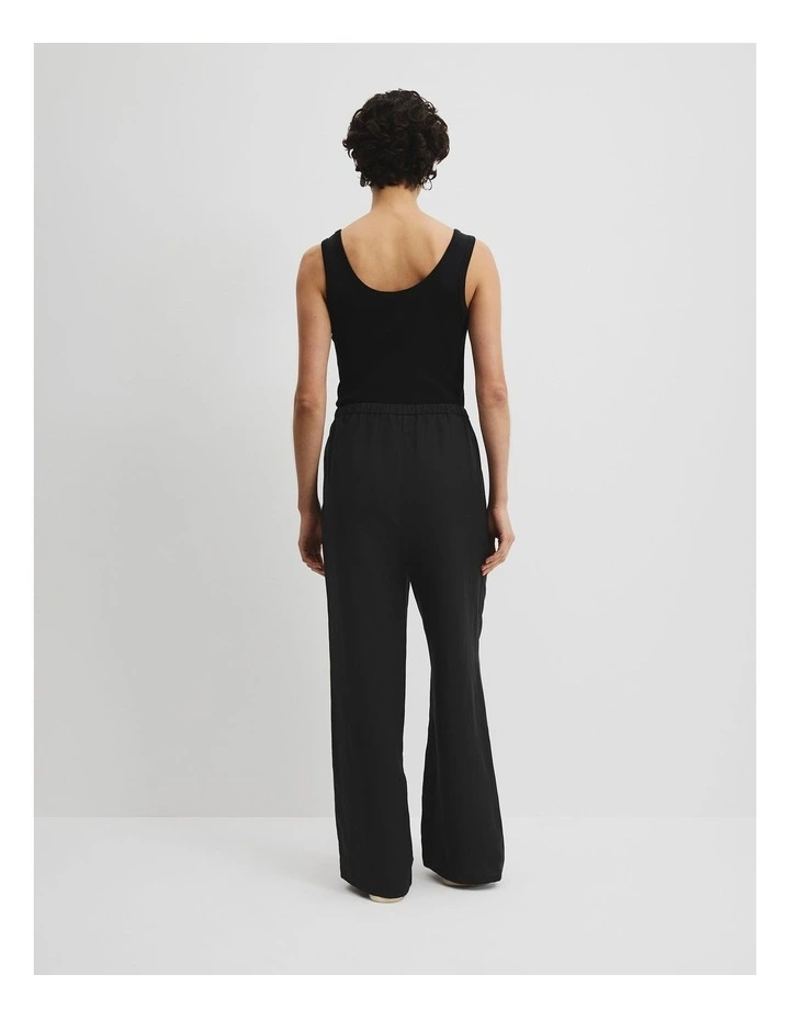 Relaxed Pull-on Pant in Black image 4