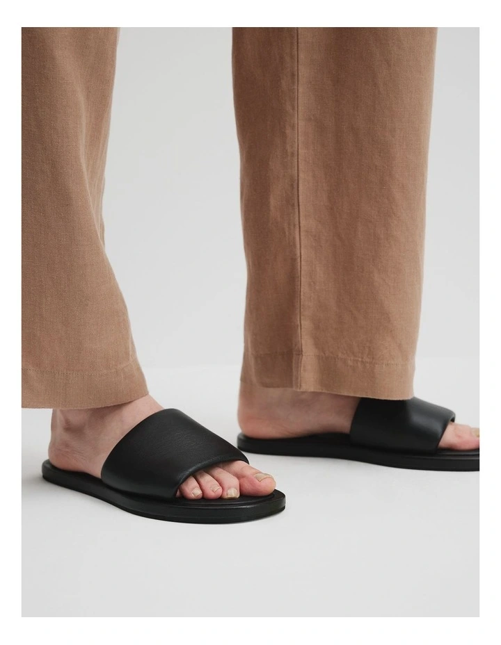 Winnie Slide in Black image 2