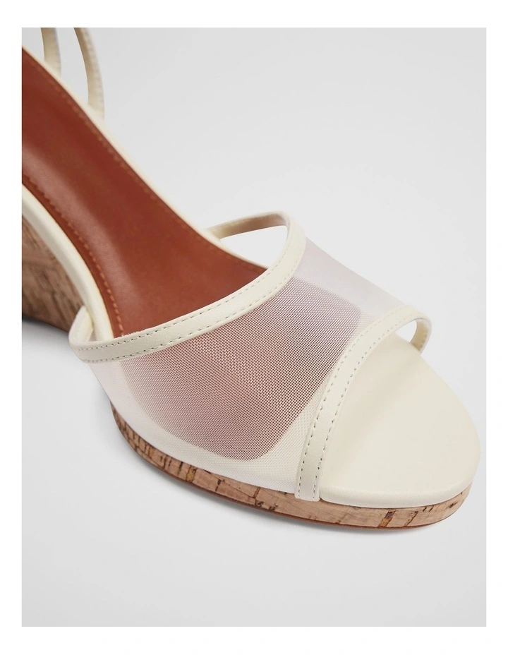 Poppy Wedge in Oyster image 4