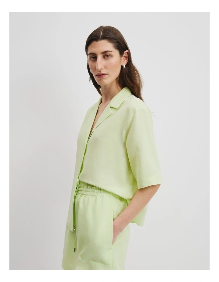 Relaxed Short Sleeve Shirt in Apple image 1