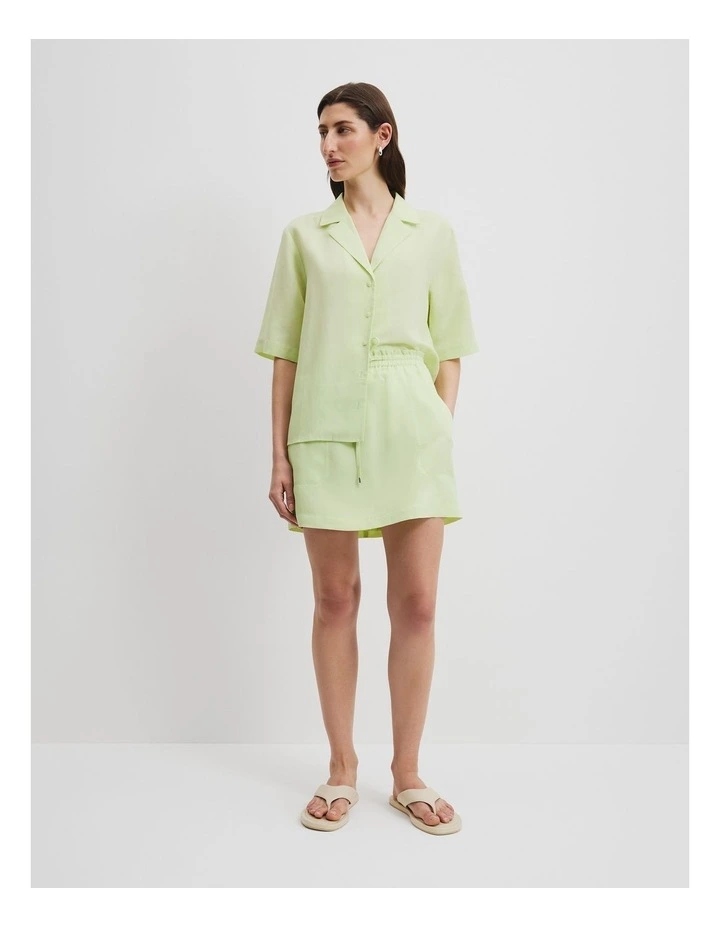Relaxed Short Sleeve Shirt in Apple image 2