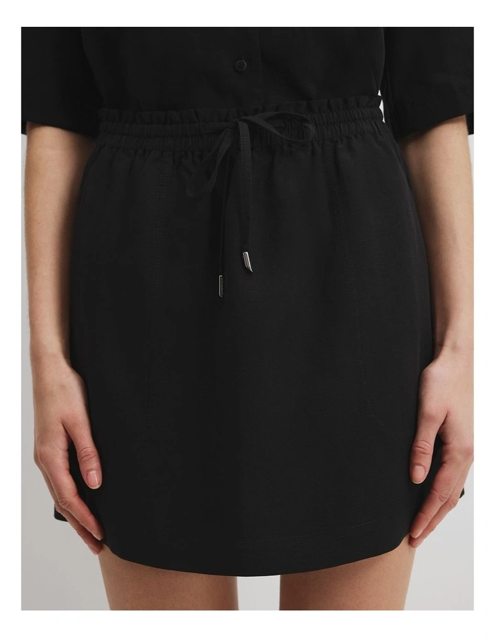Relaxed Pull-on Skirt in Black image 3