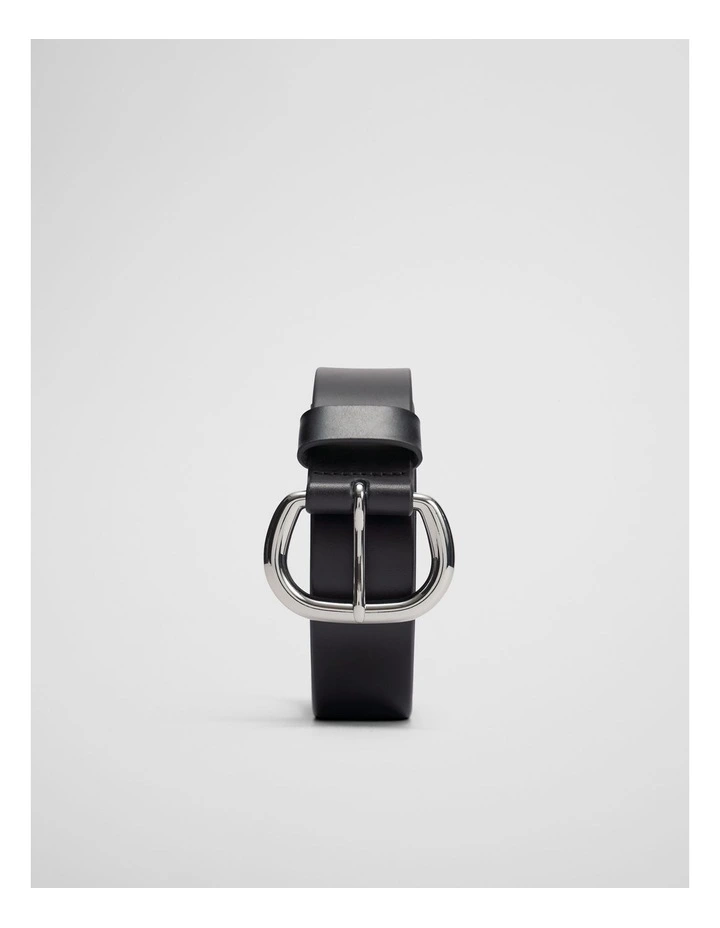 Solid Buckle Belt in Silver image 1