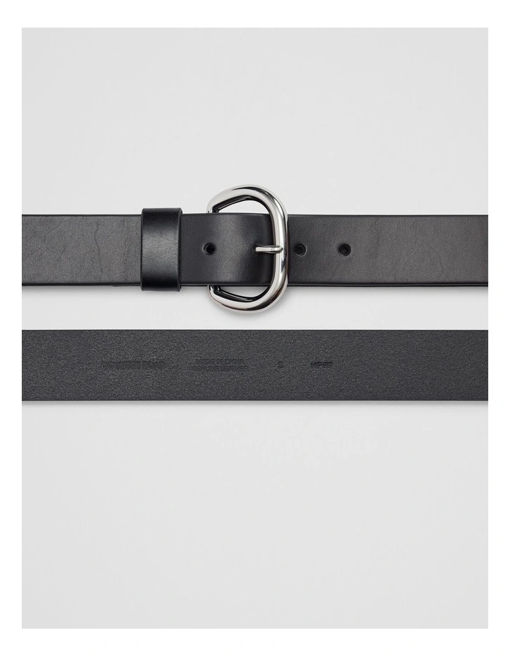 Solid Buckle Belt in Silver image 3