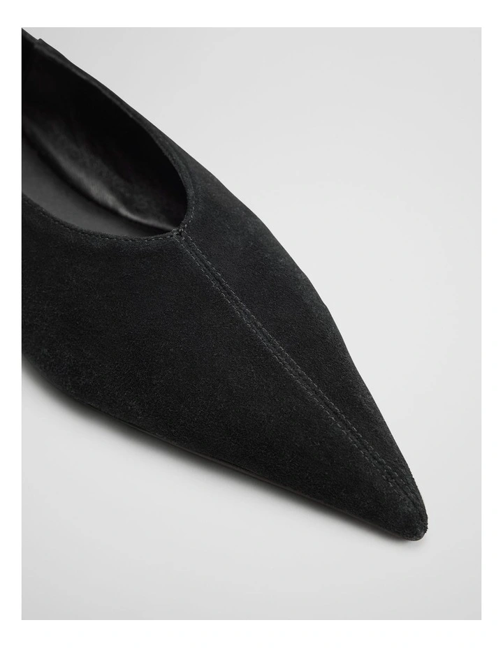 Vivian Ballet in Black image 4