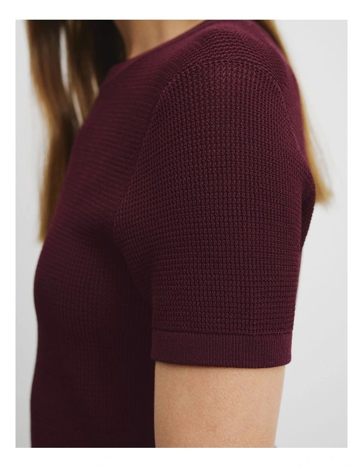 Waffle Knit T-shirt in Bordeaux image 2