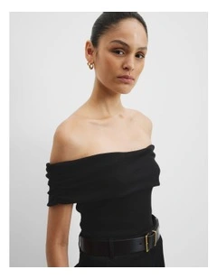 Off-shoulder Top in Black
