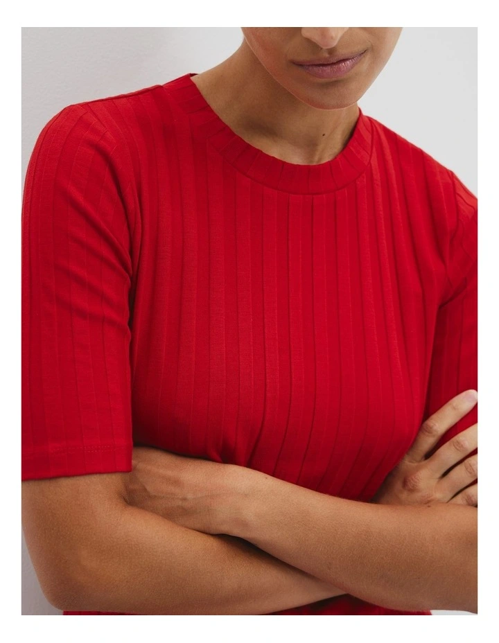 Short Sleeve Fitted T-Shirt in Cherry image 2