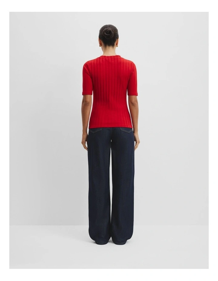 Short Sleeve Fitted T-Shirt in Cherry image 4
