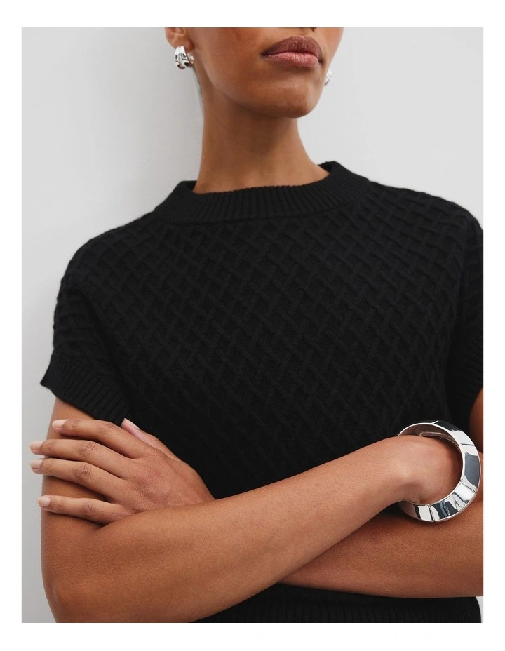 Honeycomb Knit Vest in Black image 2