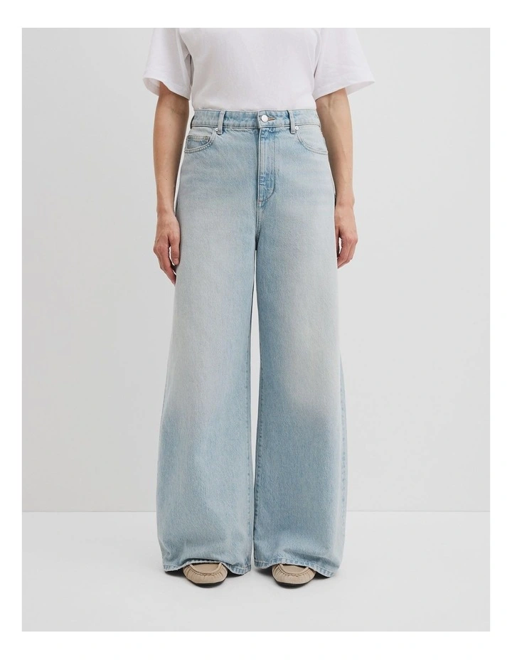 Curved Wide Jean in Faded Stone Wash image 2
