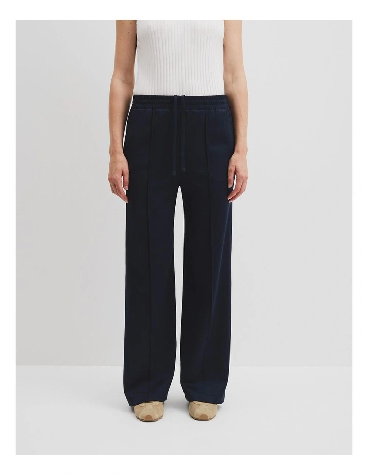 Tricot Pant in Navy image 2