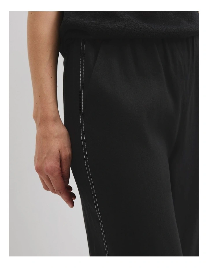 Side Stitch Pant in Black image 3
