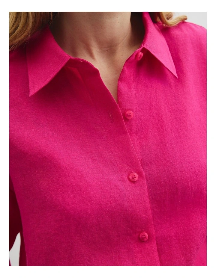 Organically Grown Linen Crop Shirt in Raspberry image 2