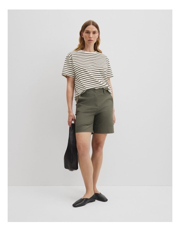 Khaki colour