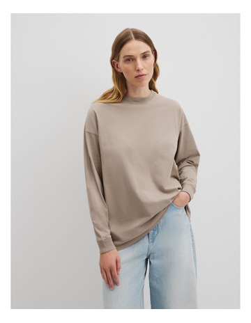Taupe colour