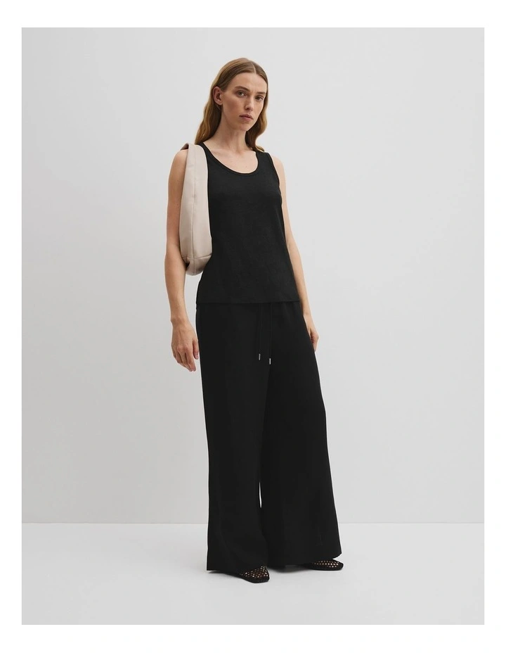 Organically Grown Linen Scoop Neck Tank in Black image 3