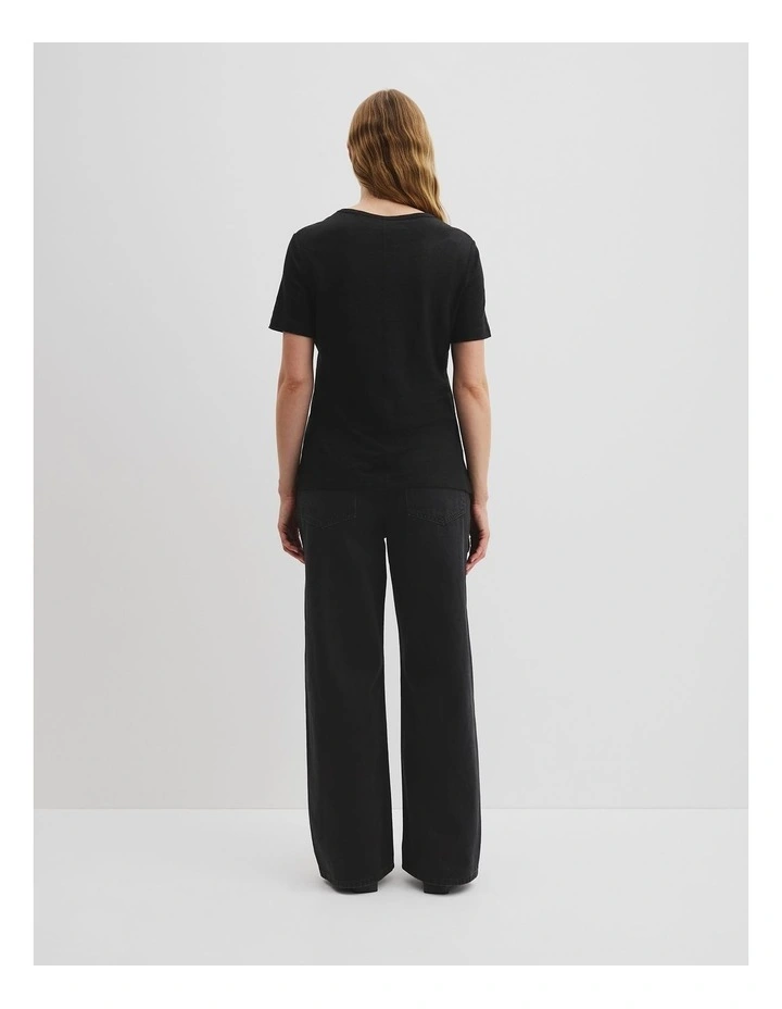 Organically Grown Linen Scoop Neck T-shirt in Black image 4