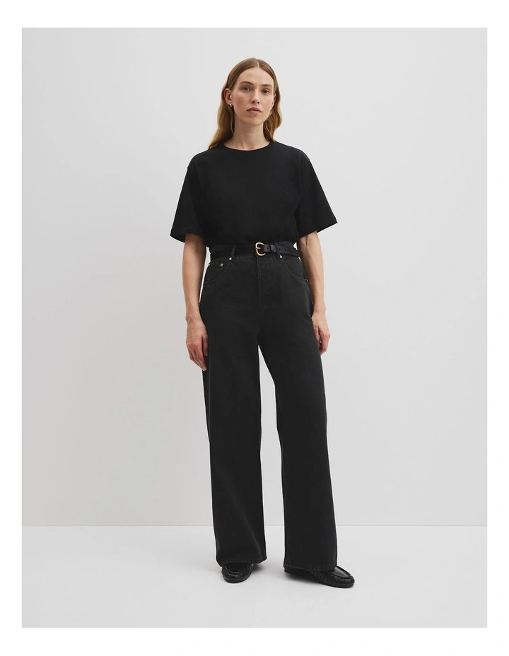 Short Sleeve Relaxed T-shirt in Black image 3