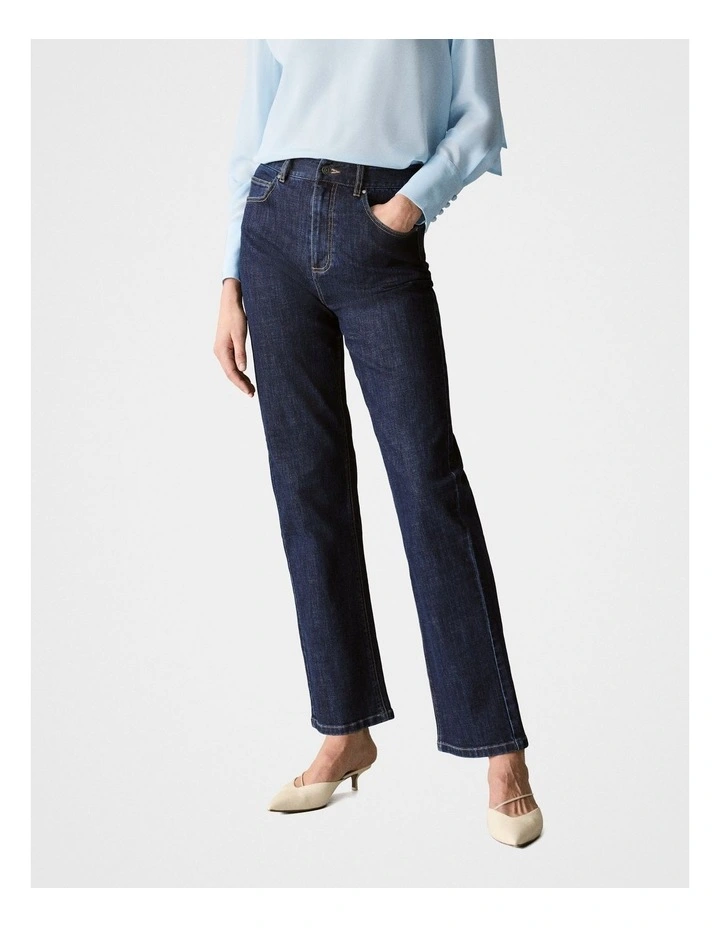 Straight Leg Jean in Washed Indigo image 2