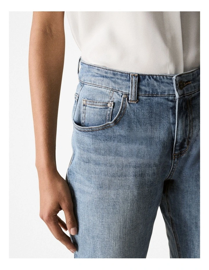 Boyfriend Jean in Vintage Wash Denim image 4
