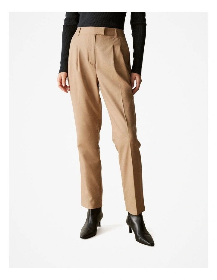 Yarn Dyed Stretch Wool Pleat Front Pant in Camel image 2