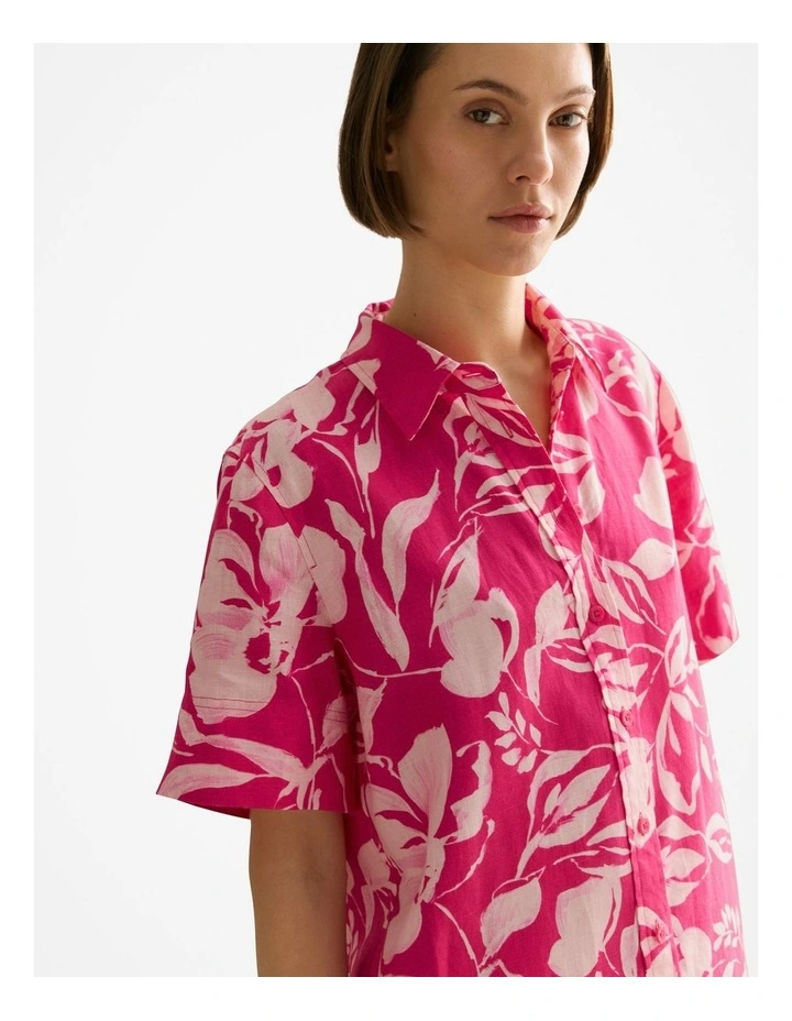 Linen Floral Button Through Short Sleeve Shift Dress in Fuchsia image 3