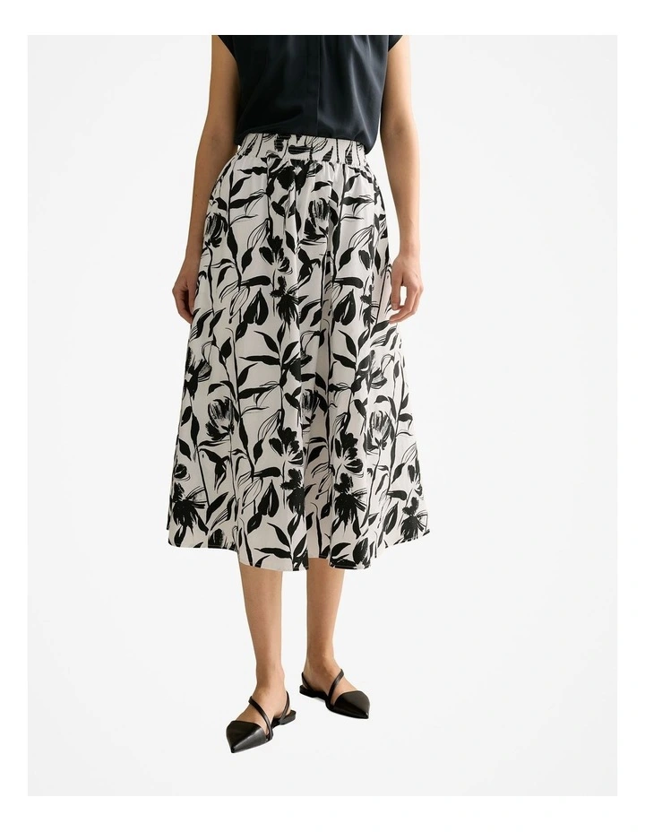 Cotton Poplin Floral Pull On Skirt in White image 1