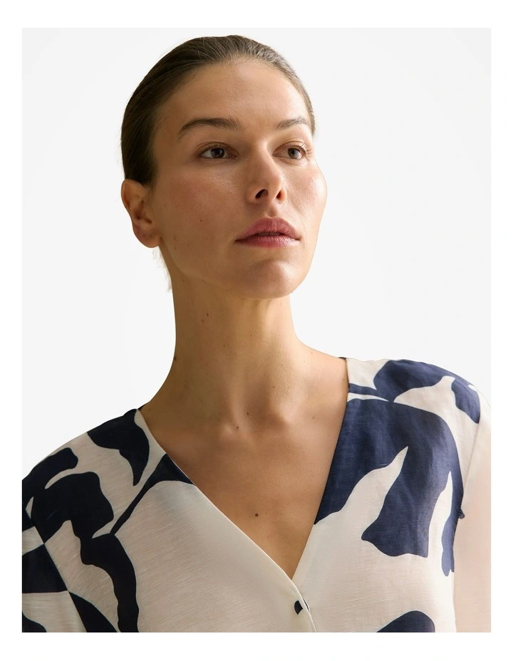 Linen Silk Palm V Neck Blouse in White Multi image 3
