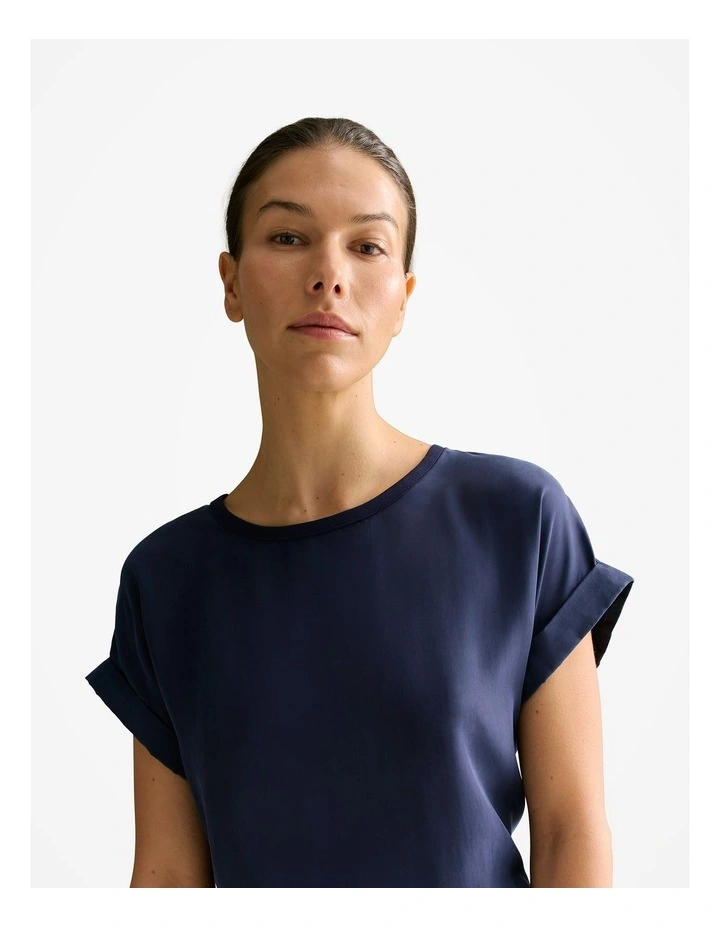 Spliced Cuff Detail T-shirt in Navy image 3