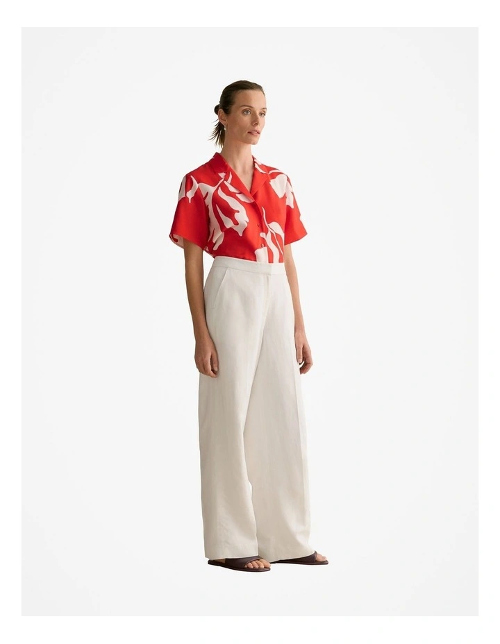 Stencil Palm Silk Twill Short Sleeve Shirt in Multi Deep Red image 5