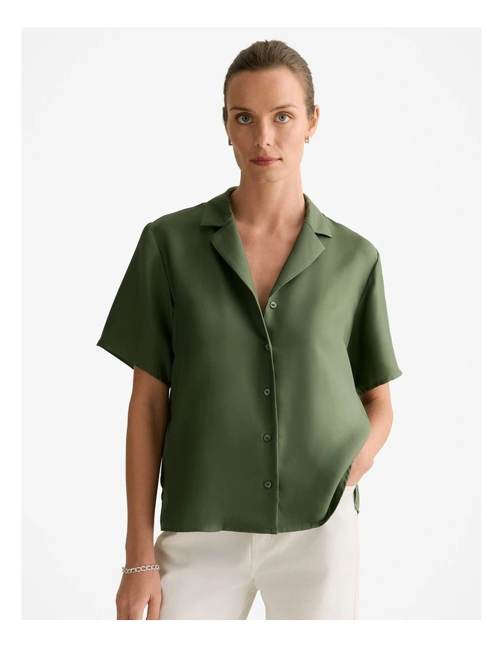 Silk Twill Short Sleeve Camp Shirt in Ivy image 1