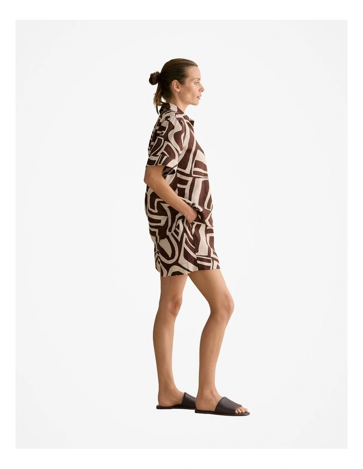 Kai Linen Relaxed Pull On Short in Chocolate image 5