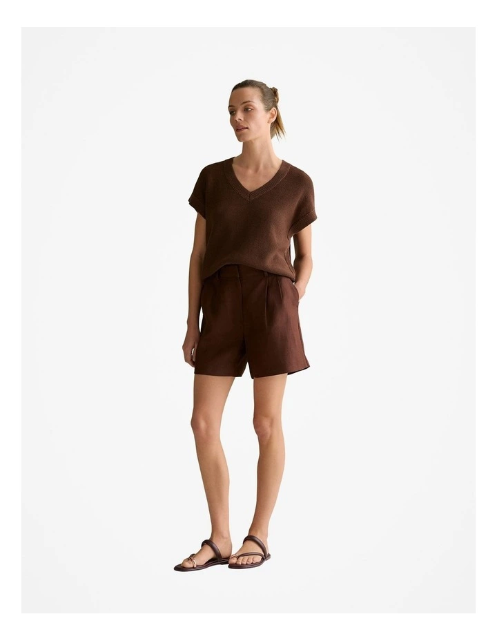 Linen Twill Pleat Detail Short in Chocolate image 2
