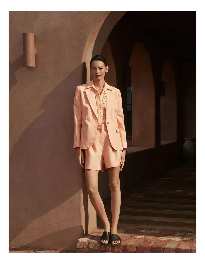 Linen Twill Pleat Detail Short in Pale Apricot image 2