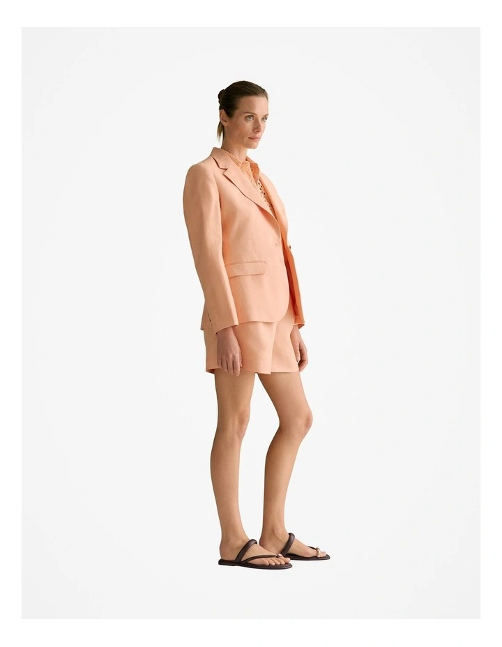Linen Twill Pleat Detail Short in Pale Apricot image 5