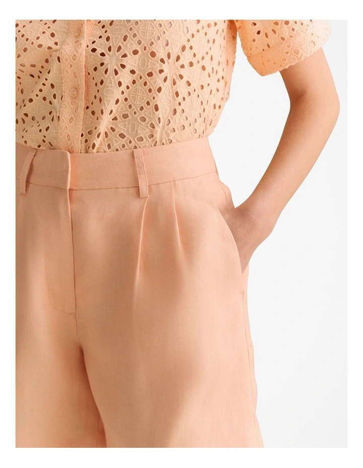 Linen Twill Pleat Detail Short in Pale Apricot image 6